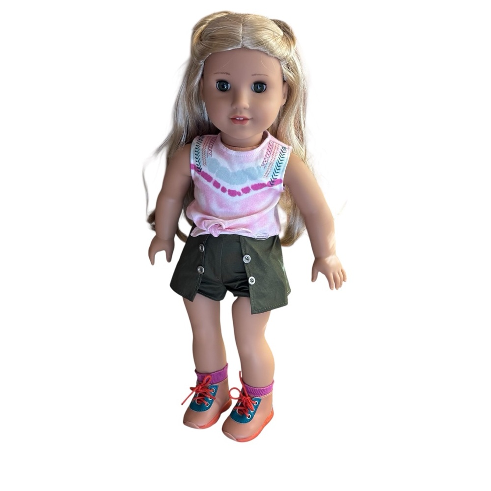 American Girl Kira Bailey with acessories
